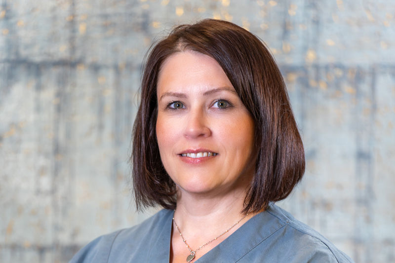 Porträt der Praxismanagerin Bianca Strebl